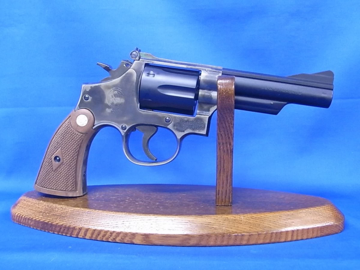 モデルガン　ハートフォード　S&W　M19　4インチ　ケースハードンカスタム
