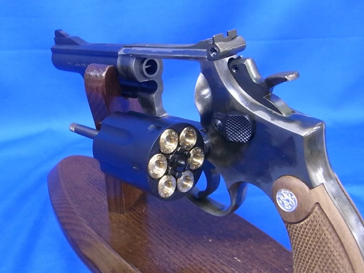 モデルガン　ハートフォード　S&W　M19　4インチ　ケースハードンカスタム