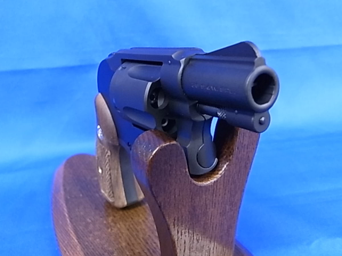 モデルガン　タナカ　S&W　M49　2インチ　ボディガード　アーリーモデル　HW